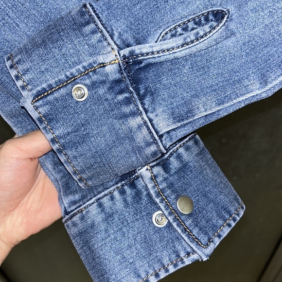 reformation Isa Denim Shirt - Picture 7 of 10